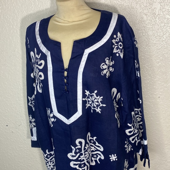 CAROLE LITTLE WOMAN BLOUSE - Picture 3 of 12